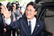 김민석 “李 대통령, 지선 결과 표정 관리 안 될 정도…당 대대적 혁신해야”