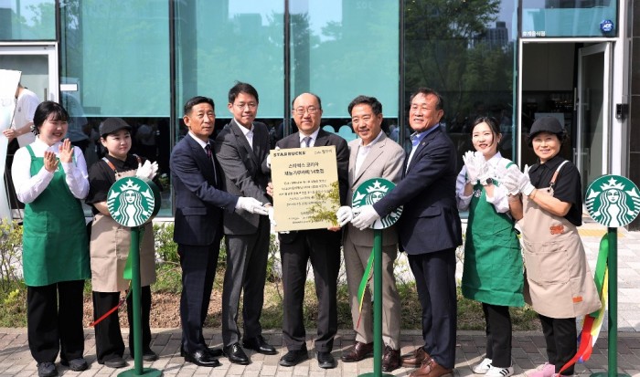 [20240424] 스타벅스 사진자료2_ 스타벅스 재능기부 카페 14호점(카페 별무리) 오픈 기념식 진행.jpg